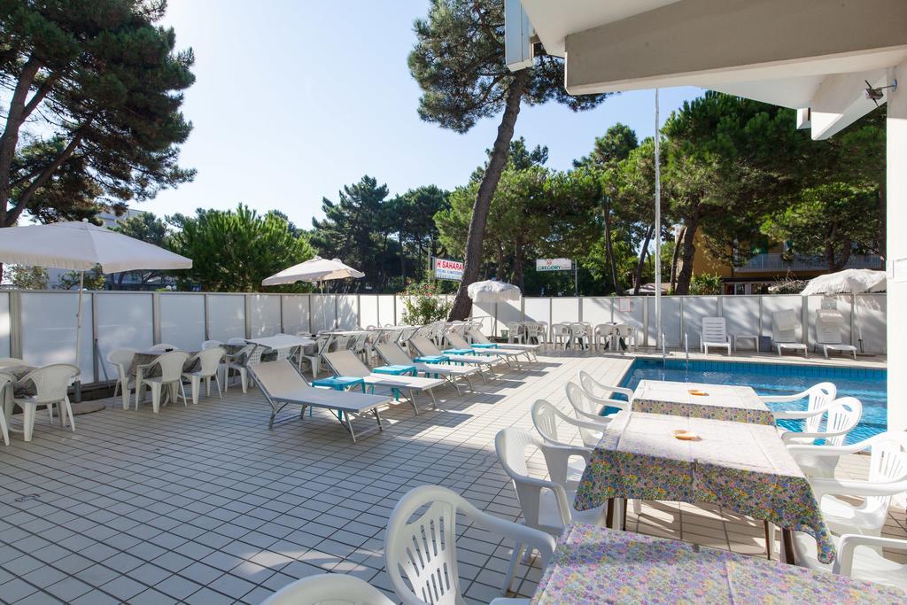 Hotel Sahara Milano Marittima Exteriör bild