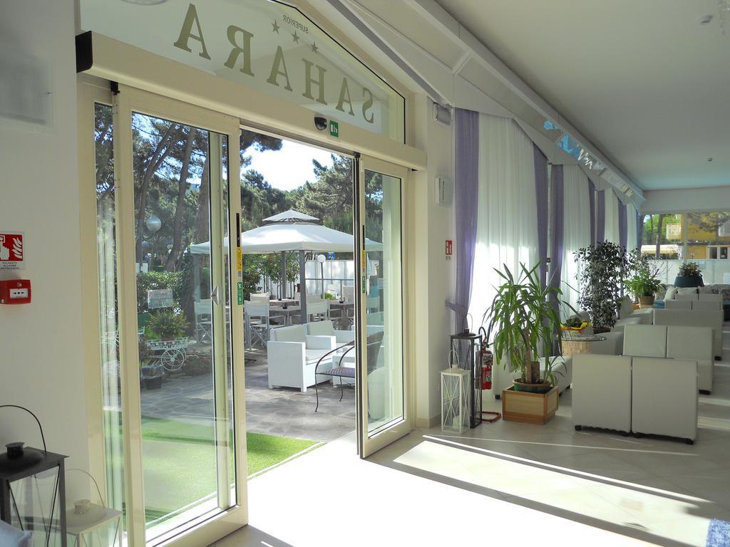 Hotel Sahara Milano Marittima Exteriör bild