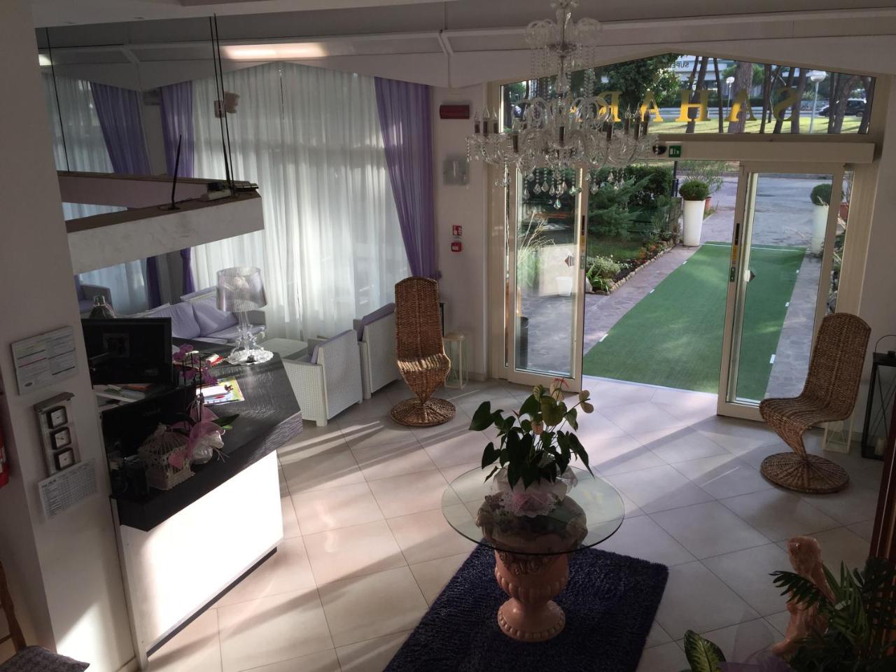 Hotel Sahara Milano Marittima Exteriör bild